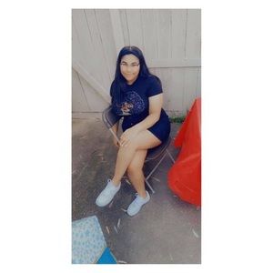 Meet your Posher, Makayla